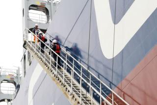 青岛今年首艘集装箱船投入国际运营（图）