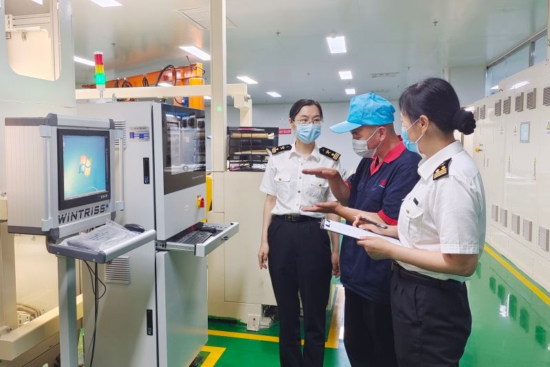 服务“零距离” 调研“解民忧”(图)----烟台海关深入一线 服务“零距离” 调研“解民忧”(图)----烟台海关深入一线