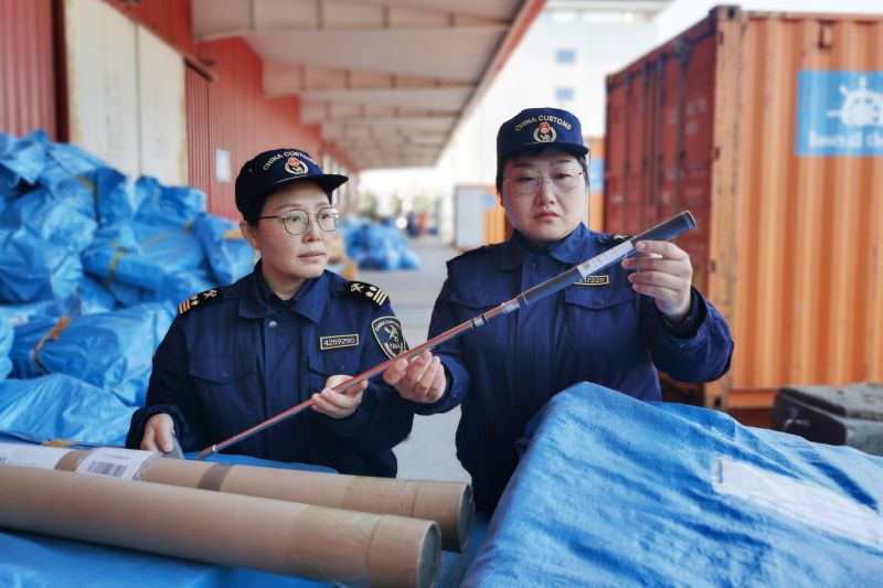 日均10万单 “双十一”助推跨境电商出口热(图) 日均10万单 “双十一”助推跨境电商出口热(图)