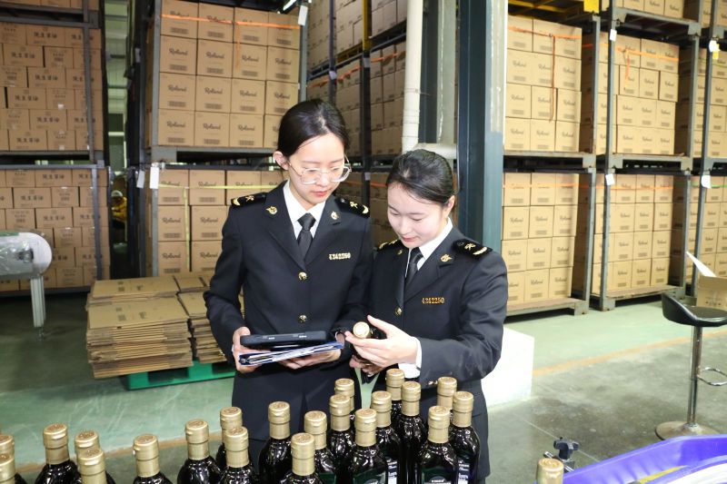 青岛海关属地查检系统运行一周年 “云签发”证书超38万份 青岛海关属地查检系统运行一周年 “云签发”证书超38万份
