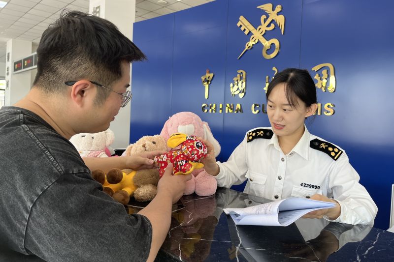 国产玩具“飞”向海外(图) 国产玩具“飞”向海外(图)
